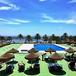 Costa Paradise - Beachfront *